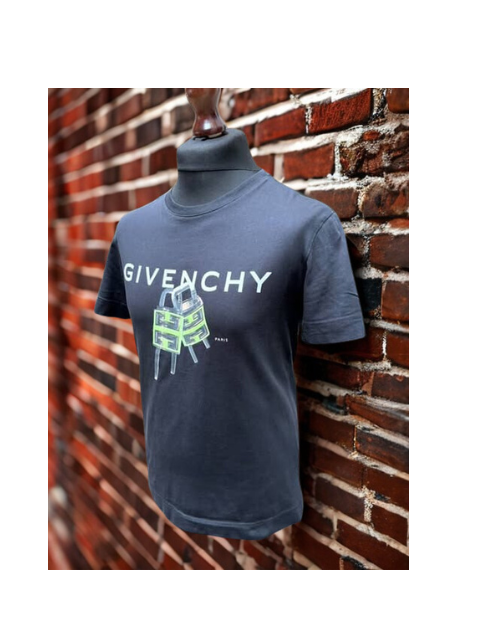 Givenchy T-Shirt Medium